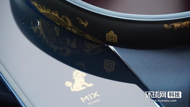一键消音K歌必备 小米蓝牙耳机K歌故宫版体验