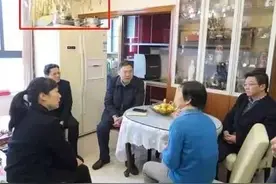 上海一困难户家中现价值30多万高档钢琴？官方回应……图片