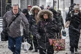 52℃致命极寒袭击美国！6人死亡，3州进入紧急状态视频封面