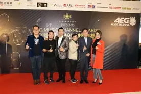 AEG 音乐排行榜颁奖礼2018 于一片歌迷欢呼声中完美落幕图片