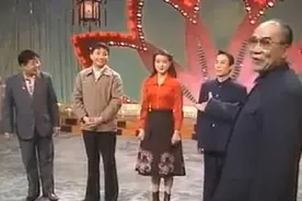 1983年｜春晚为《乡恋》解禁，李谷一接连唱了6首歌图片