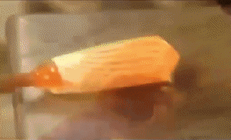 【荐读】玻璃球里的花纹怎么弄进去的？童年之谜终于解开了