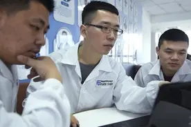 新春走基层｜“我媳妇秒杀成功的时候我骄傲 ” 90后硬件研发工程师的“小傲娇”视频封面