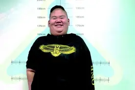 山东“第一胖”半年减了284斤 鞋小了4码，身高还长了2厘米图片