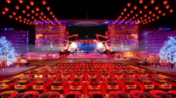 从宫殿庙宇到春晚舞台 这才是中国旗舰品牌该做的事！