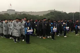 中国中学生足球协会杯高中男子甲级组长沙开赛视频封面