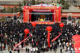 秦安县2019年春节文化活动秦腔演唱会开演图片