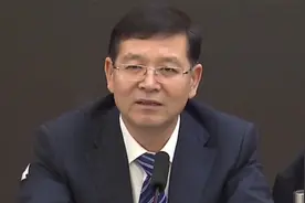 76秒丨淄博市委书记周连华：聚力推动新旧动能转换重大工程 聚力双招双引战略视频封面