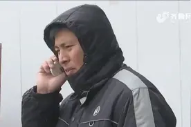 当群众代表一年后，快递员小贾谈变化：工资涨了也有孩子了