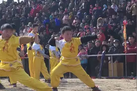 以拳会友！一起来看小乡村里的武术大会视频封面