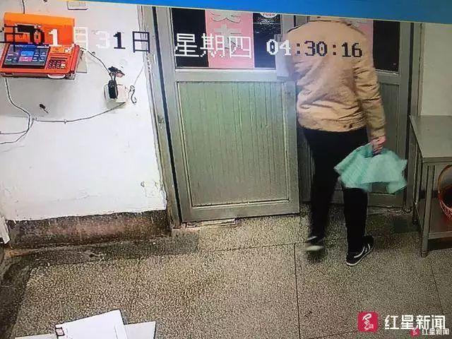 中科大失联博士室友：他博士延期 90%时间在宿舍