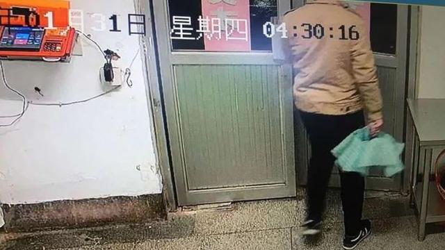 迷你世界花小楼变成地球（中科大失联博士的最后人生）