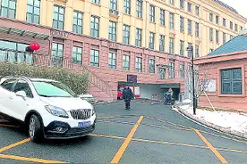 济南三中领秀城校区学生全搬完！走读变成寄宿很新鲜图片