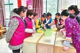 南昌市青山湖区：社区爱心妈妈情暖西藏班孩子图片
