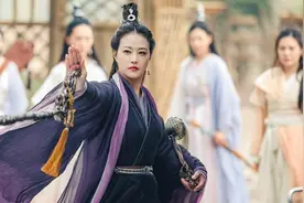 周海媚从周芷若变灭绝师太，《倚天屠龙记》中的“隐藏美人”你最爱哪个？图片