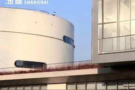 图集｜历时三年上观独家记录，黄浦江边“油罐变身记”图片