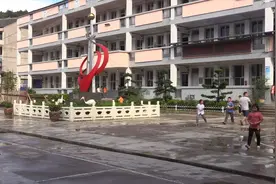 贵州：教育扶贫 一个都不能少视频封面
