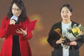 2018年度封面人物 | 凭一己之力带人致富 “敲钟女孩”王淑娟要让青川蜂蜜走向世界视频封面