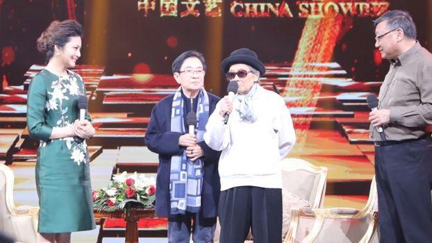 qq三国带华容道（91岁三国演义片尾曲词作者献上华容道）
