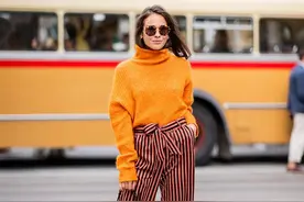 宽松版毛衣搭配廓形长裤休闲不失态度图片