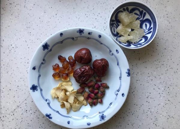 女人喝什么补充胶原蛋白不老 2026年女人喝什么能补充胶原蛋白