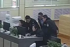 54秒丨暖心！潍坊“驴友”在滨州丢失财物 民警及时帮寻回视频封面