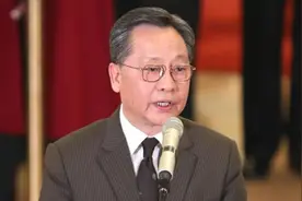 #全国媒体在两会#高开贤：粤港澳大湾区将让澳门发展得更好视频封面