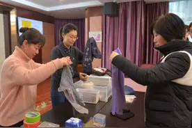 喝完的牛奶盒变身笔筒，咖啡外卖盒可以做收纳盒，“废物”还能这样改造图片