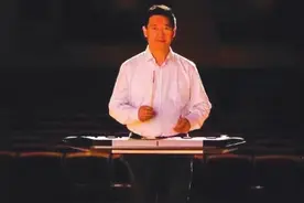 西北师大教师李彦荣发明高科技乐器 超级扬琴惊艳朋友圈图片