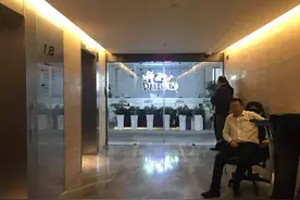 王思聪办的熊猫直播濒临破产：裁员赔半月工资，主播上门讨薪图片