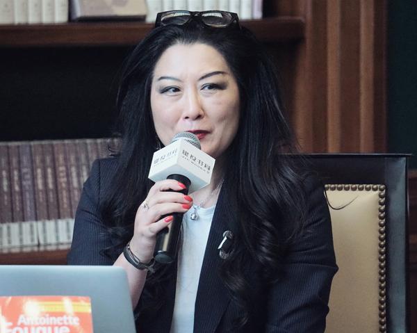 《两性》在中国出版，这是一本法国女性主义旗帜性著作