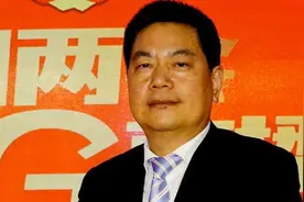 高职院校扩招 全国政协委员苏华：职教高考“羊肠小道”变“阳光大道”视频封面