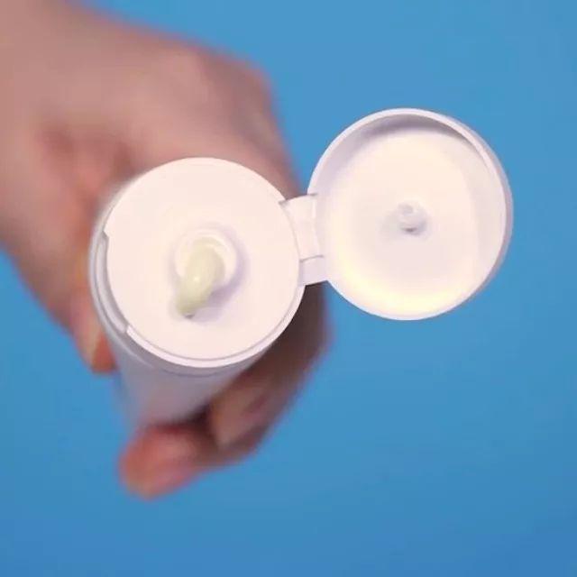 屁股上毛孔角化