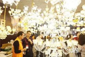 开春大采购去哪里？第23届古镇灯博会等你来，花式新品任意选|视频图片