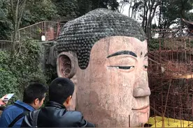 4月1日起
乐山大佛重新“归来”视频封面