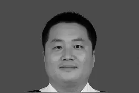 因训练失事牺牲海军飞行员任永涛、粘金鑫被批准为烈士图片