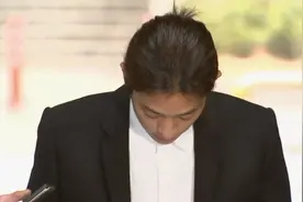 涉黄艺人郑俊英到庭承认所有罪行 全程低头照本宣科：不作抗辩图片