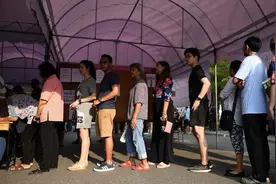 泰国2019年大选投票开始，年轻人有何期待？图片