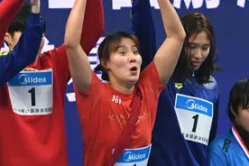 83秒丨表情包已更新！“洪荒少女”傅园慧4x100米自由泳夺冠视频封面