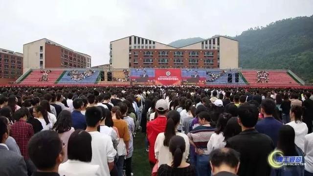 抽烟是门课，喝酒也要学？这些奇葩专业你都听过吗？