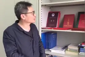 这位核电技师填补国家最高奖项在深空白，他坐着笑谈三点成功秘诀视频封面