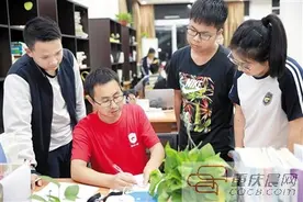 数学老师“Boy哥” 心底也有诗和远方图片