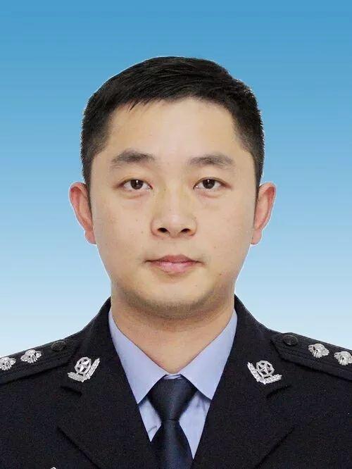 这样的好青年，请再来一打~