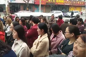 禹州12岁女孩身患恶性肿瘤，这群人挺身而出！让人感动！视频封面