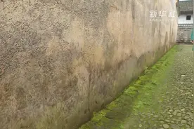 探访客家围屋——修围屋的三合土有哪三种材质？