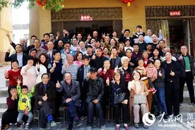 湖北郧阳：南水北调外迁移民回水源区祭祖图片