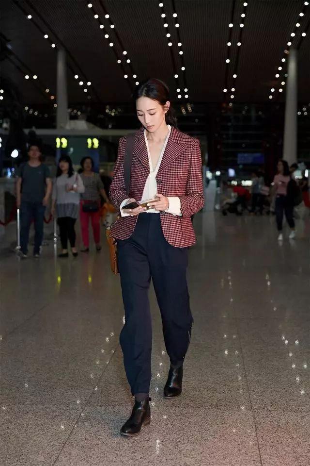 我敬吴宣仪娜扎的“鸡腿裤”一杯！今年瘦腿靠你了昂