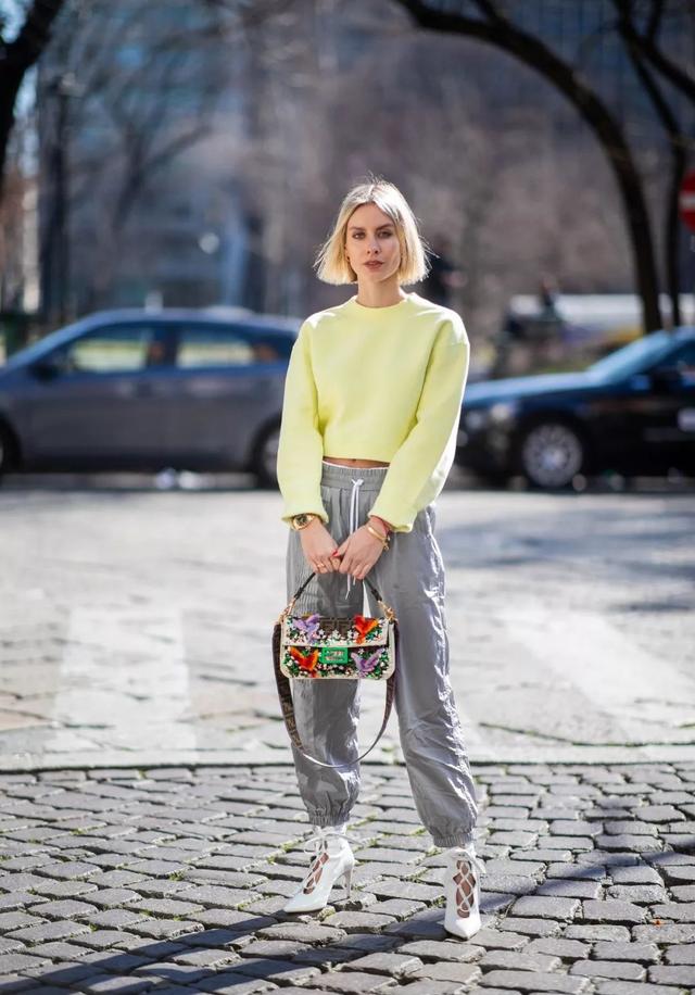 我敬吴宣仪娜扎的“鸡腿裤”一杯！今年瘦腿靠你了昂