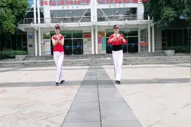 璐镕广场舞《邻家美眉》