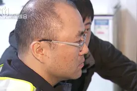 真相来了！上海同济路高架车祸原因查明：出租车司机随意变道所致视频封面